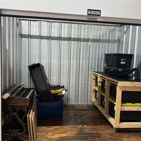 12 x 12 storage unit in Cranston, RI