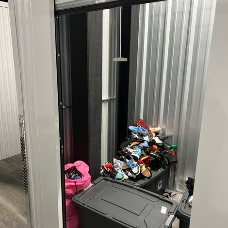 5 x 5 storage unit in Cranston, RI