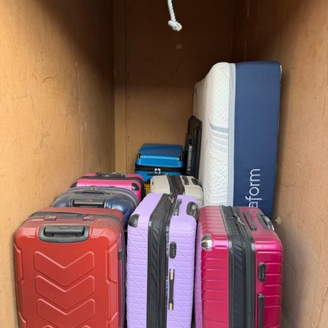 5 x 10 storage unit in Irving, TX