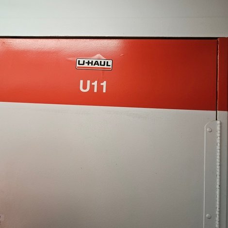 8 x 8 storage unit in Flint, MI