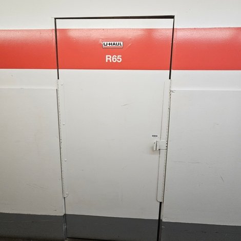 8 x 10 storage unit in Flint, MI