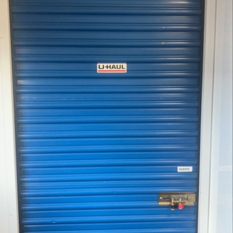 4 x 4 storage unit in Warren, MI