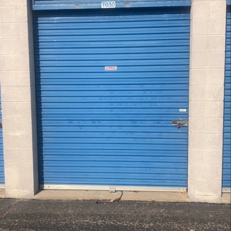 8 x 10 storage unit in Warren, MI