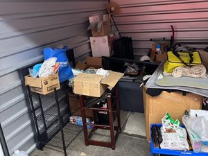 10 x 20 storage unit in Lasalle Chicago, IL