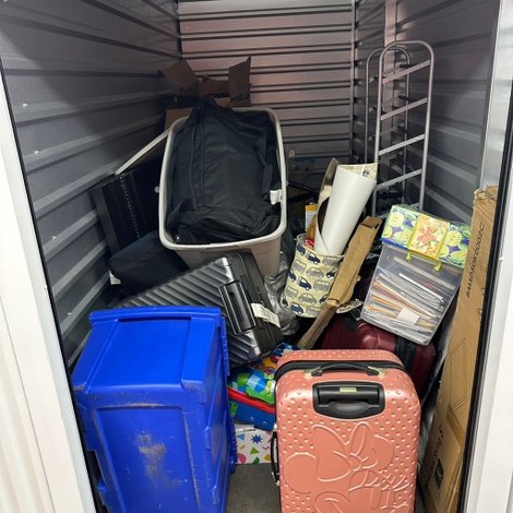 5 x 10 storage unit in Lasalle Chicago, IL