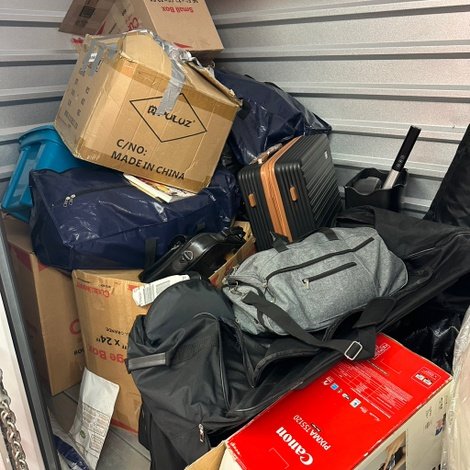 5 x 10 storage unit in Lasalle Chicago, IL