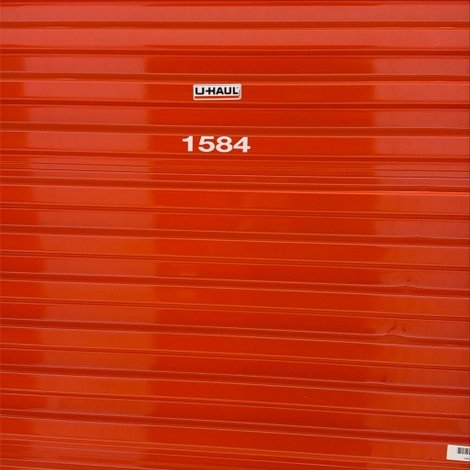 5 x 10 storage unit in Roseville, MI