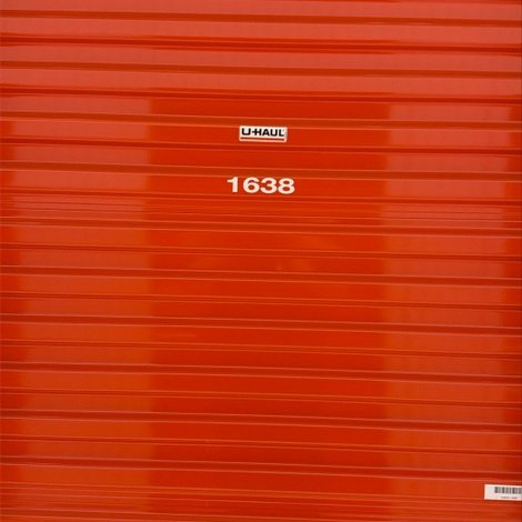 5 x 10 storage unit in Roseville, MI