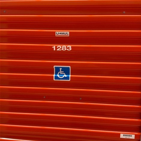 10 x 10 storage unit in Roseville, MI
