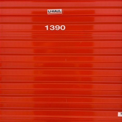 5 x 10 storage unit in Roseville, MI