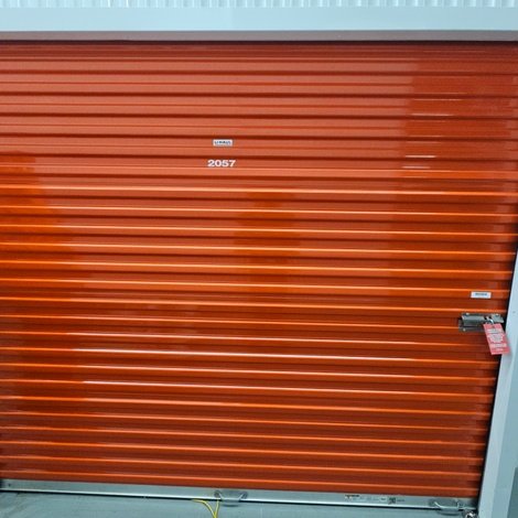 10 x 10 storage unit in Flint, MI