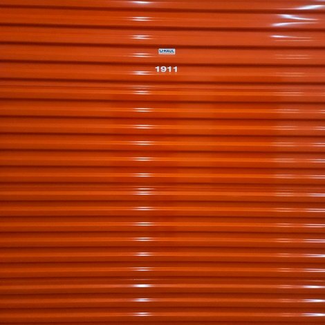10 x 10 storage unit in Flint, MI