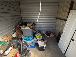 10 x 10 storage unit in Unknown, TX