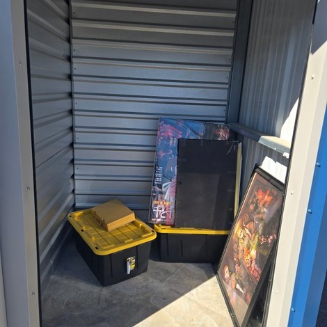 5 x 5 storage unit in Edwardsville, IL