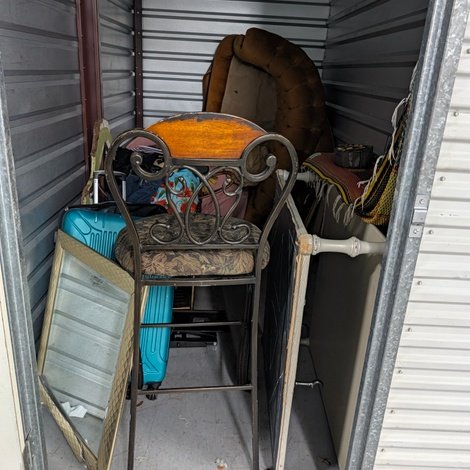 5 x 10 storage unit in Unknown, TX