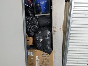 5 x 5 storage unit in Unknown, TX