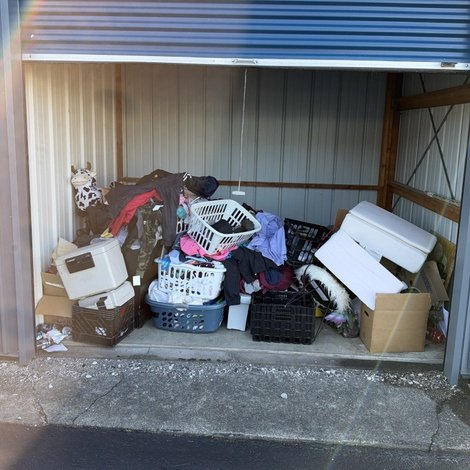 8 x 10 storage unit in Unknown, IN