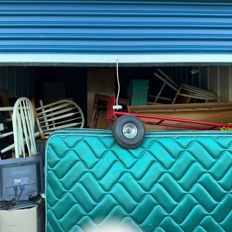 10 x 16 storage unit in Unknown, IN