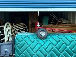 10 x 16 storage unit in Unknown, IN