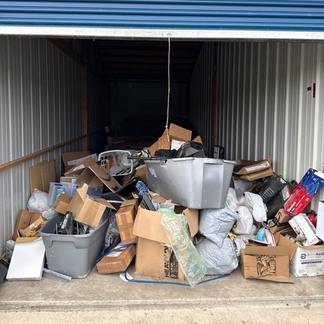 10 x 30 storage unit in Unknown, IN