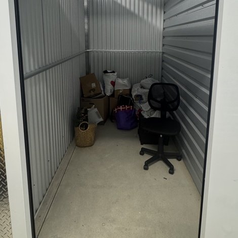 5 x 10 storage unit in Jeffersonville, IN