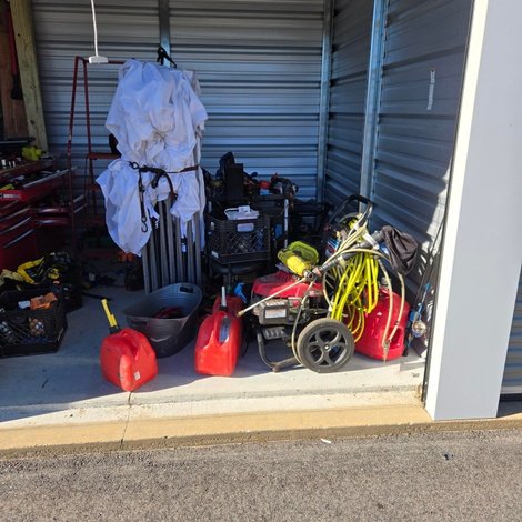 10 x 10 storage unit in Pembroke, NH