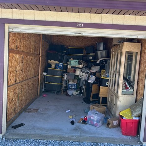 10 x 20 storage unit in NW Canton, OH