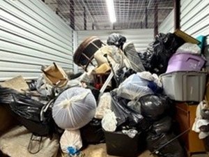 10 x 10 storage unit in Liberty, TX
