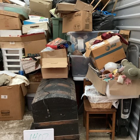 10 x 10 storage unit in Blvd radcliff, KY