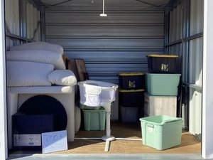 10 x 10 storage unit in Blvd radcliff, KY