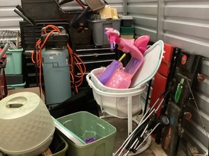 10 x 10 storage unit in Blvd radcliff, KY