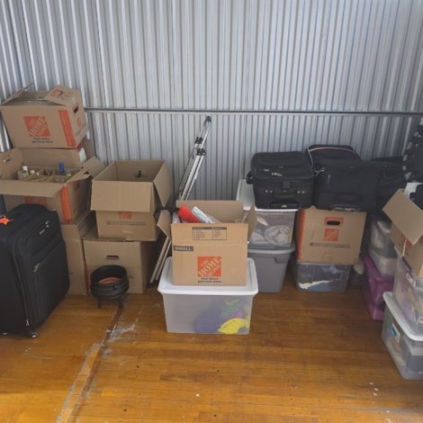 10 x 5 storage unit in Mt Holly, NC