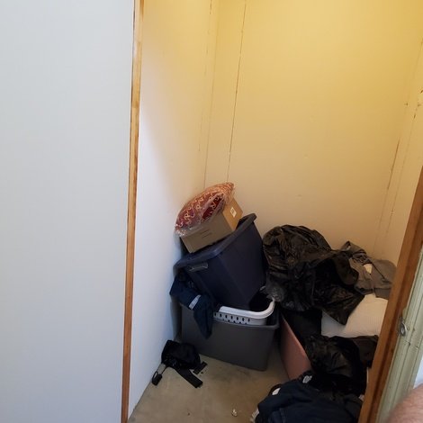5 x 5 storage unit in Fredericksburg, VA