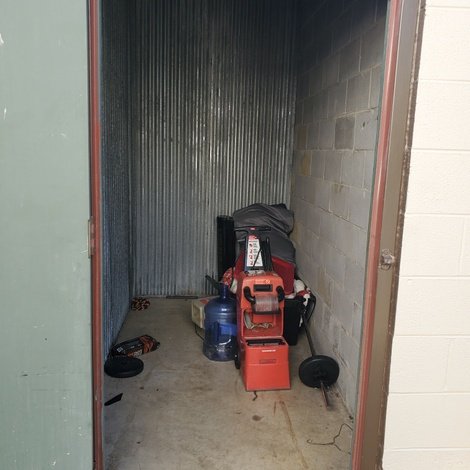 5 x 10 storage unit in Fredericksburg, VA