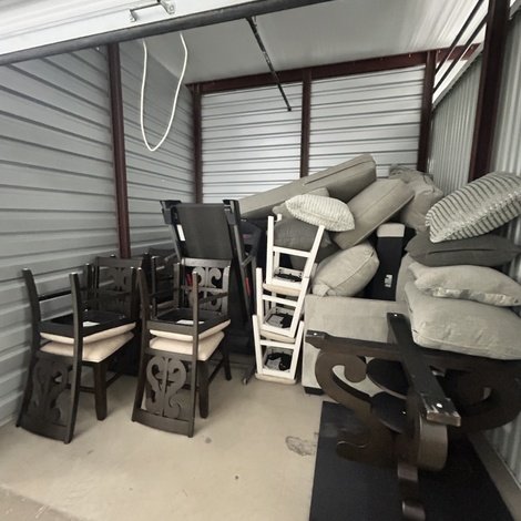10 x 10 storage unit in Unknown, TX