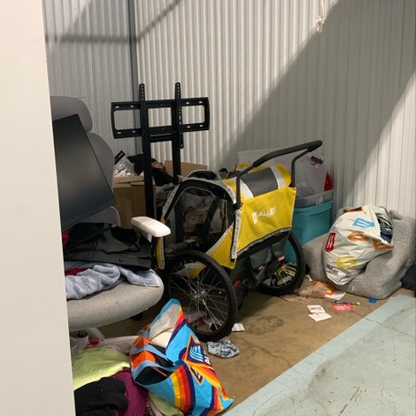 10 x 10 storage unit in Chicago, IL