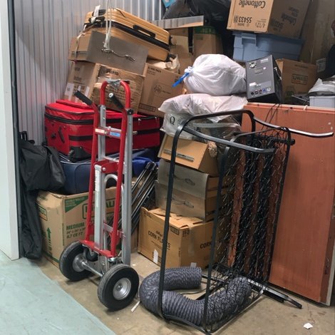 10 x 10 storage unit in Chicago, IL