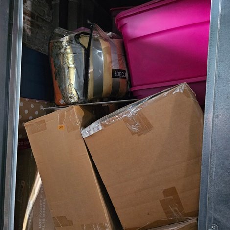 10 x 10 storage unit in Chicago, IL
