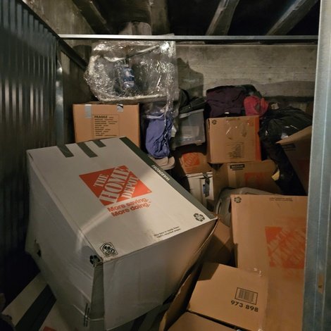 10 x 10 storage unit in Chicago, IL
