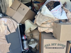 10 x 10 storage unit in Columbia, MD