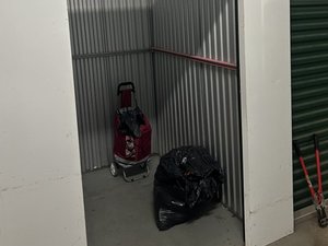 5 x 5 storage unit in Chicago, IL