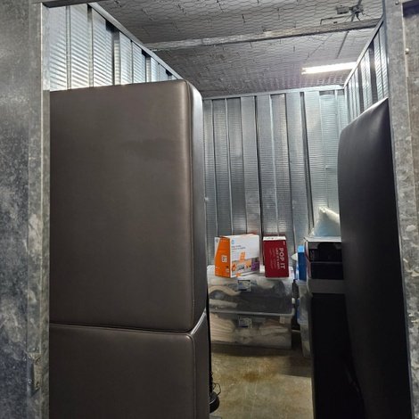 5 x 10 storage unit in Chicago, IL