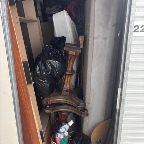 5 x 10 storage unit in Alpharetta, GA
