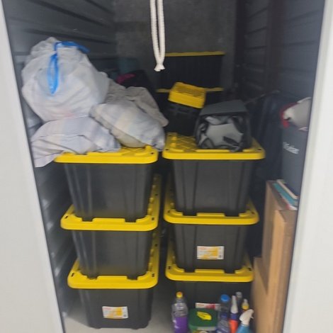 5 x 10 storage unit in Unknown, FL