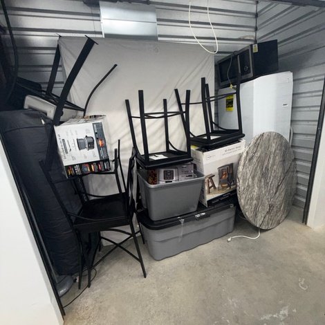 10 x 5 storage unit in Greenville, SC