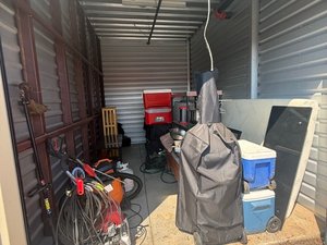 10 x 15 unit in Greenville