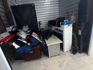 10 x 10 storage unit in Greenville, SC