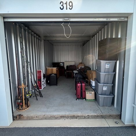 10 x 20 storage unit in Sophia, NC