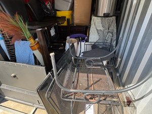 10 x 10 storage unit in Drive Reidsville, NC