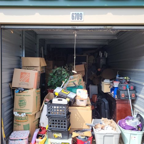 10 x 25 storage unit in Newnan, GA